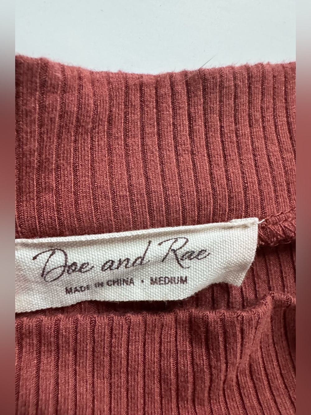 Doe & Rae Rust Ribbed Sleeveless Top with Ruffle Trim Medium - Picture 5 of 8